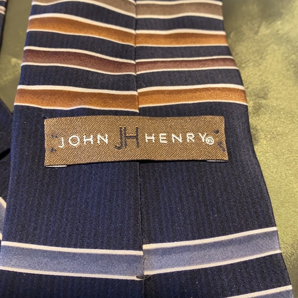 Men’s ties. - Picture 6 of 6